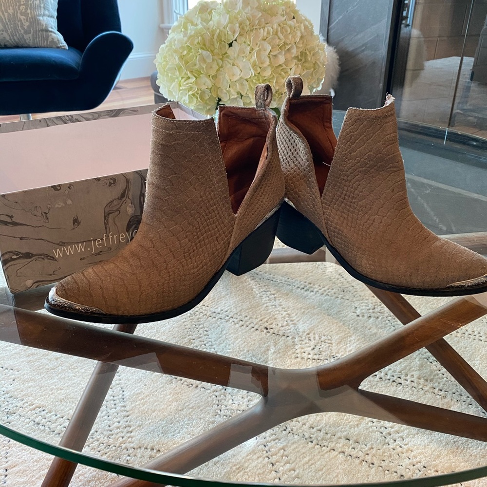 Jeffery Campbell Cromwell boho style boot